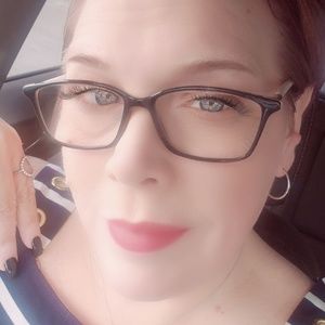 Meet your Posher, Sheila